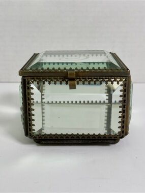 Nicole Miller Clear Glass Jewelry Display Box with Brass Trim